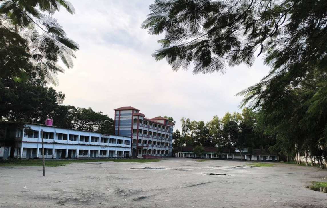 বিদ্যালয়ের ছবি ৪